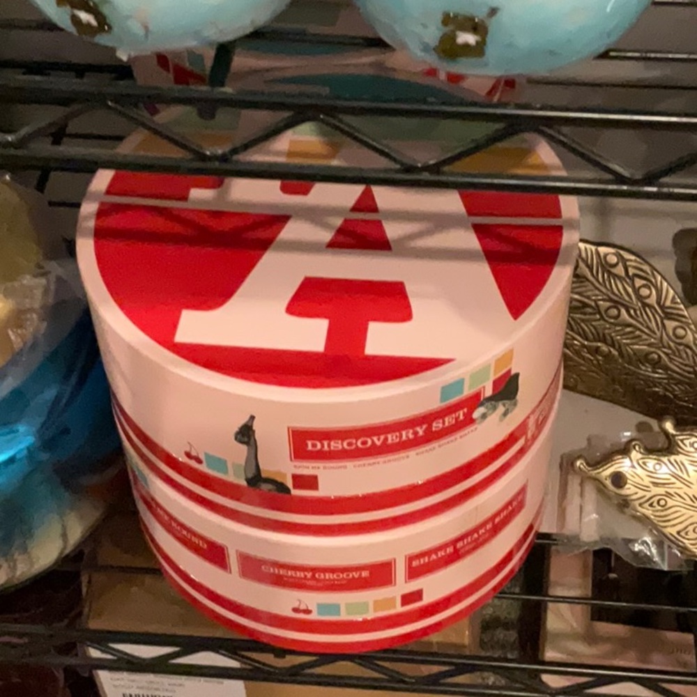Anthropologie Imaginary Authors × Anthropologie Discovery Set, NIB - Picture 3 of 3